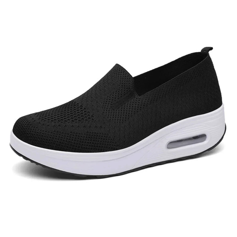 Breathable orthopaedic platform trainers
