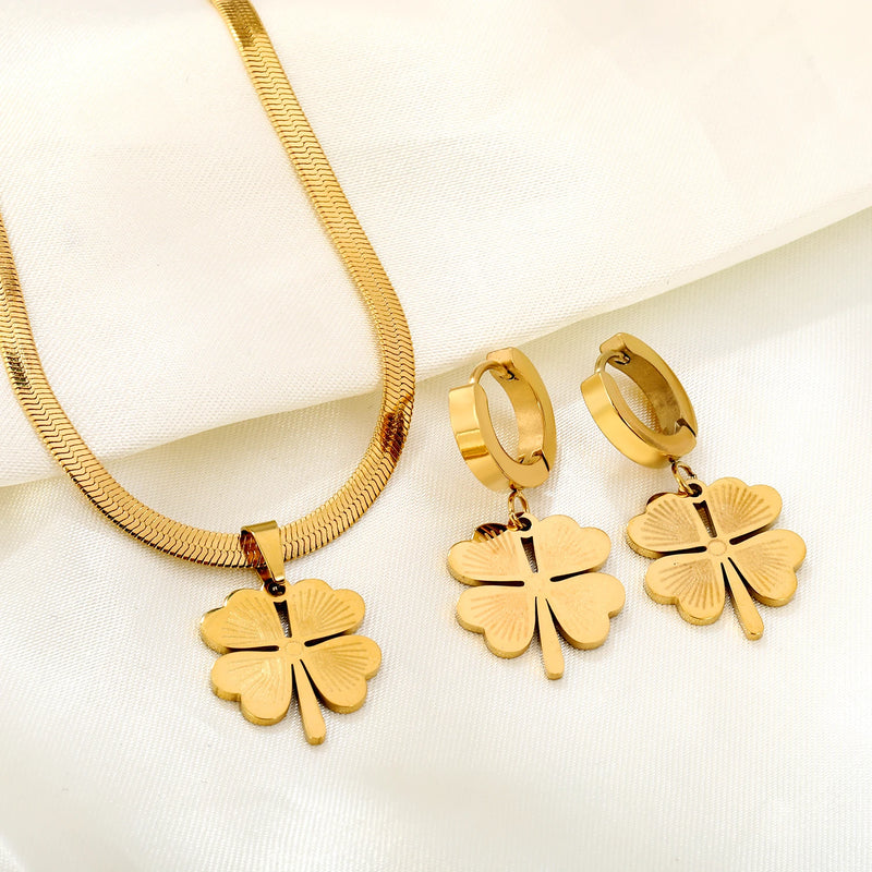 LUXUSTEEL Four Leaf Clover Chain Earrings and Pendant Set